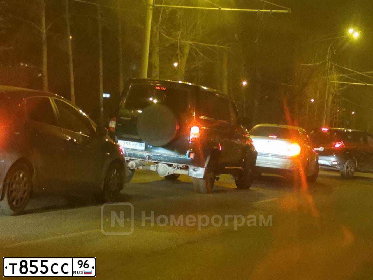 Фото автомобиля VOLVO S40, 2011 — госномер Т855СС96. Цвет: ЧЕРНЫЙ