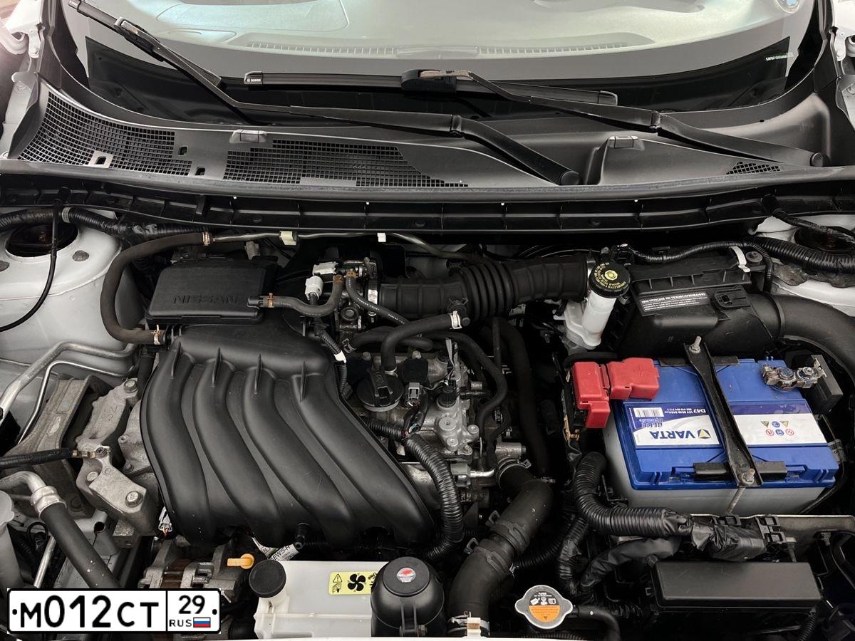 Фото автомобиля NISSAN JUKE, 2013 — госномер Р794ВТ29. Цвет: БЕЛЫЙ