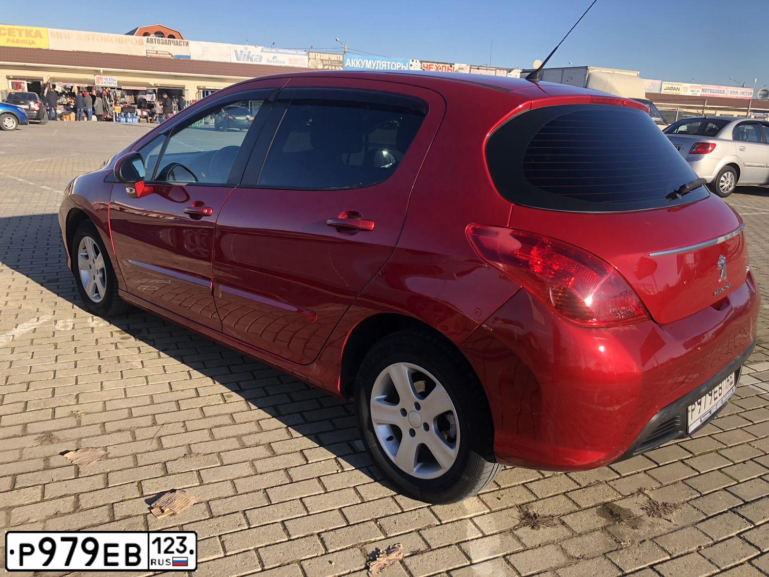 Фото автомобиля PEUGEOT T 308, 2012 — госномер А263РУ252. Цвет: Красный