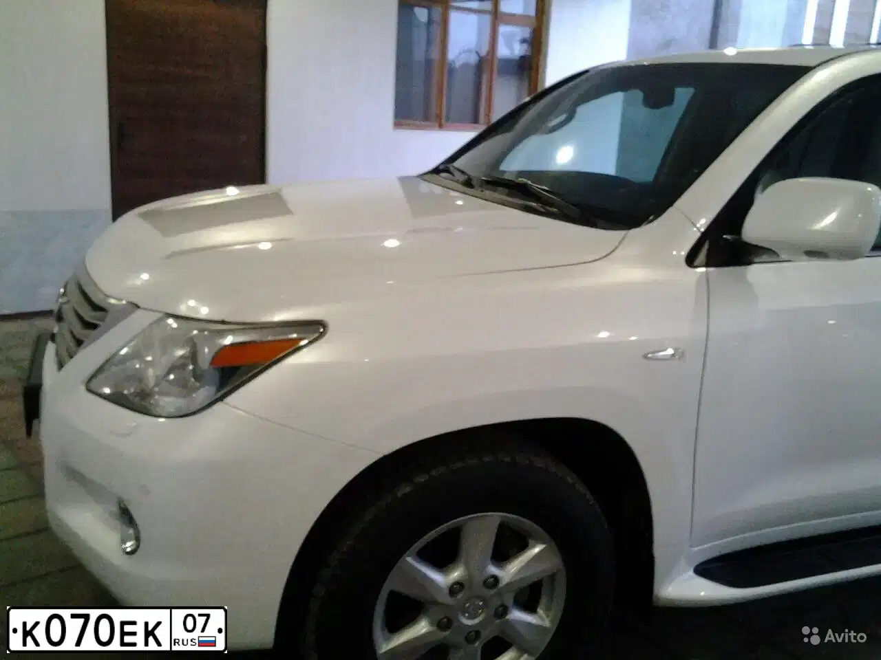 Фото автомобиля TOYOTA LANDCRUISER 200, 2008 — госномер Н007КМ26. Цвет: ЧЕРНЫЙ