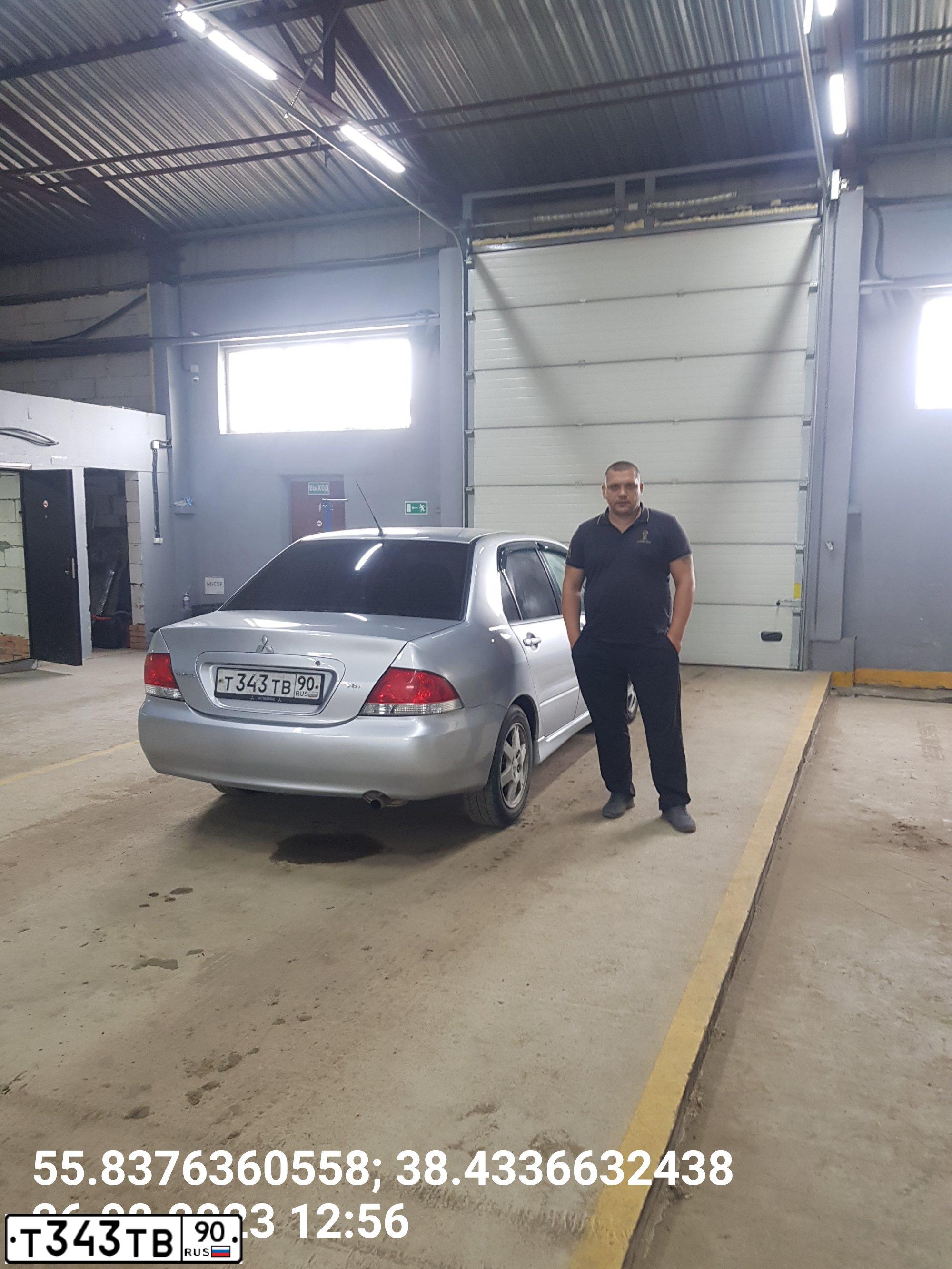 Фото автомобиля MITSUBISHI LANCER, 2004 — госномер Т343ТВ90. Цвет: СЕРЕБРИСТЫЙ