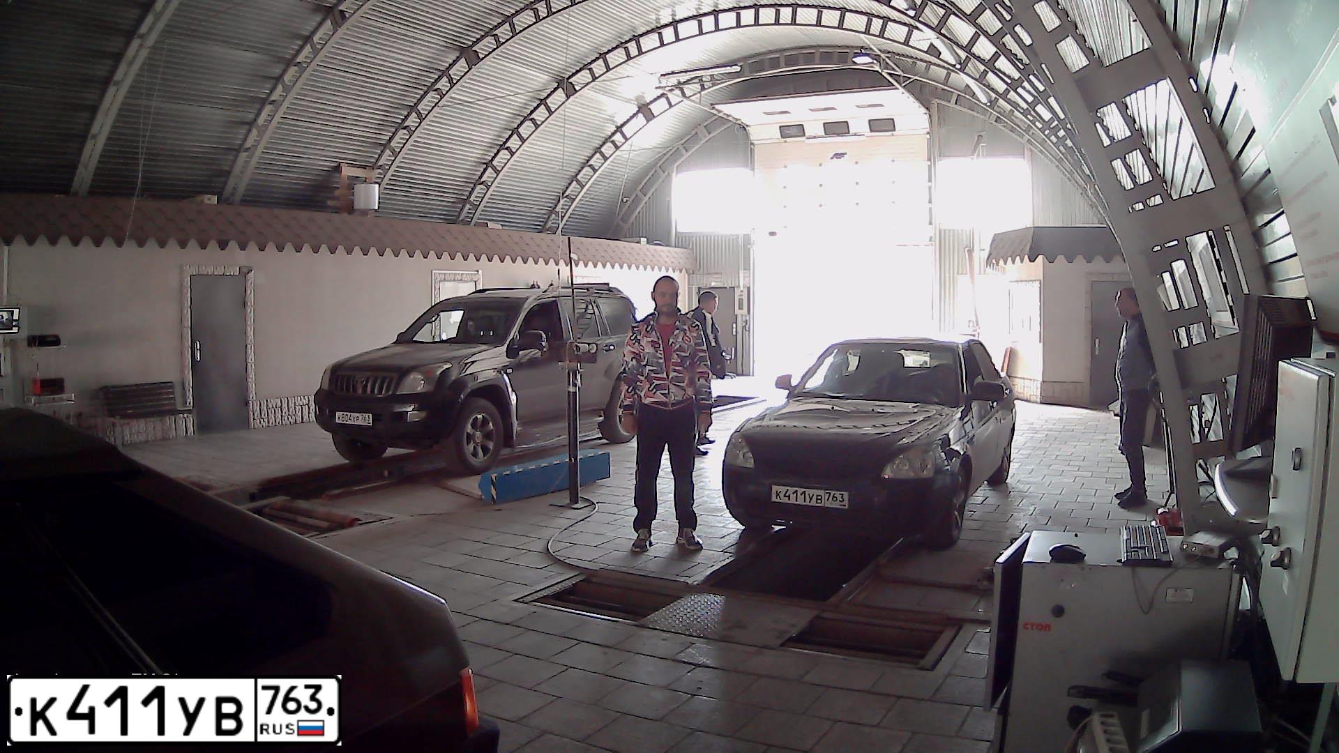 Фото автомобиля LADA 2170 PRIORA, 2008 — госномер А419ХТ64. Цвет: ГРАФИТОВЫЙ МЕТАЛЛИК