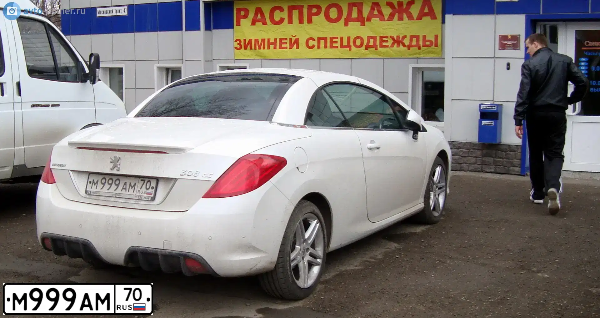 Фото автомобиля PEUGEOT 308, 2010 — госномер М999АМ70. Цвет: БЕЛЫЙ