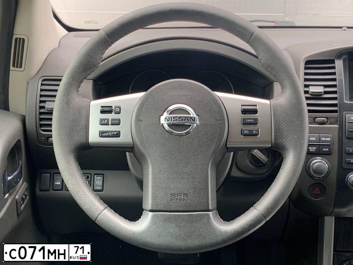 Фото автомобиля NISSAN PATHFINDER, 2010 — госномер С071МН71. Цвет: ЧЕРНЫЙ