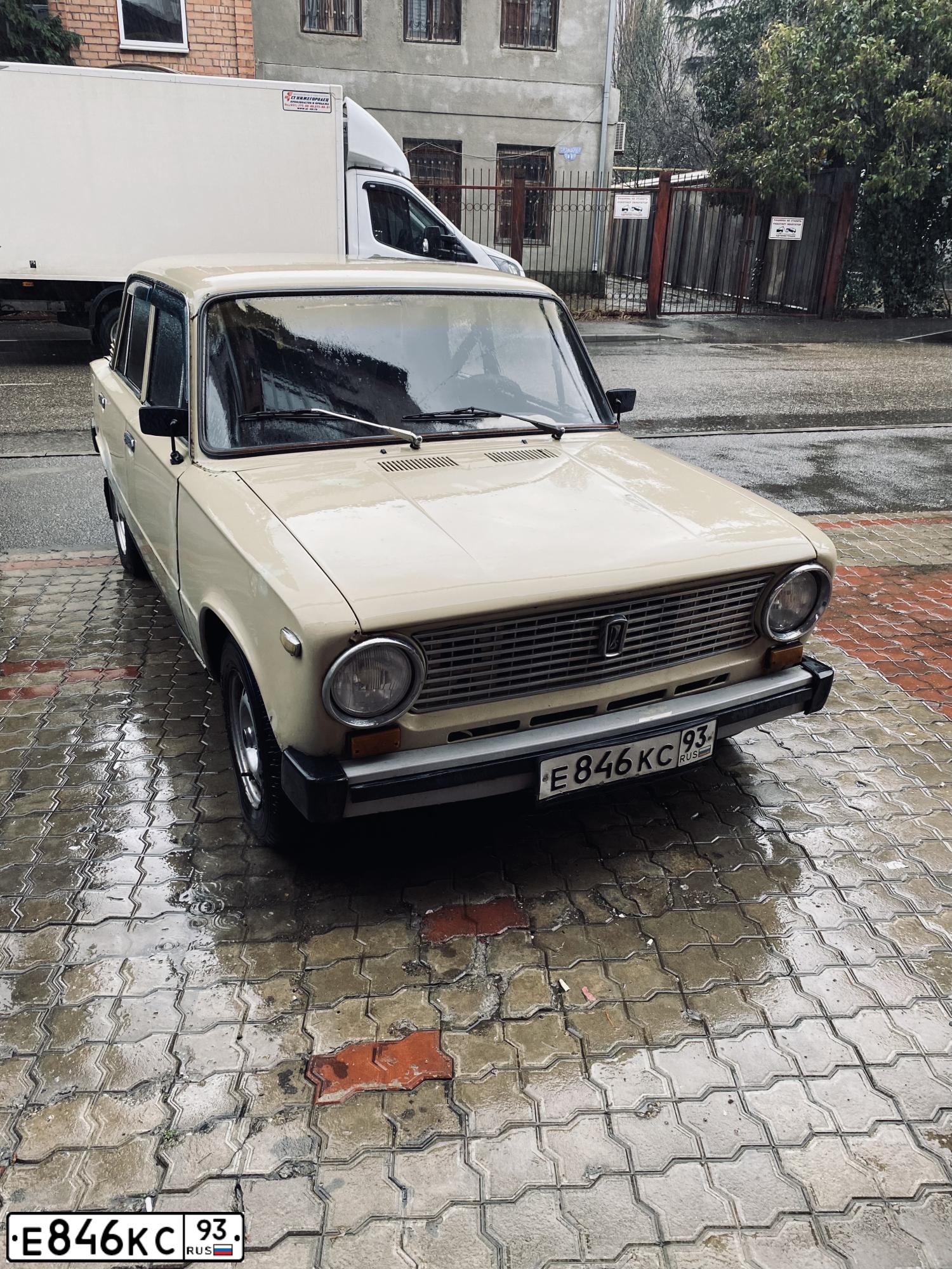 Фото автомобиля LADA 2101, 1984 — госномер М518МХ193. Цвет: СВЕТЛО-БЕЖЕВЫЙ
