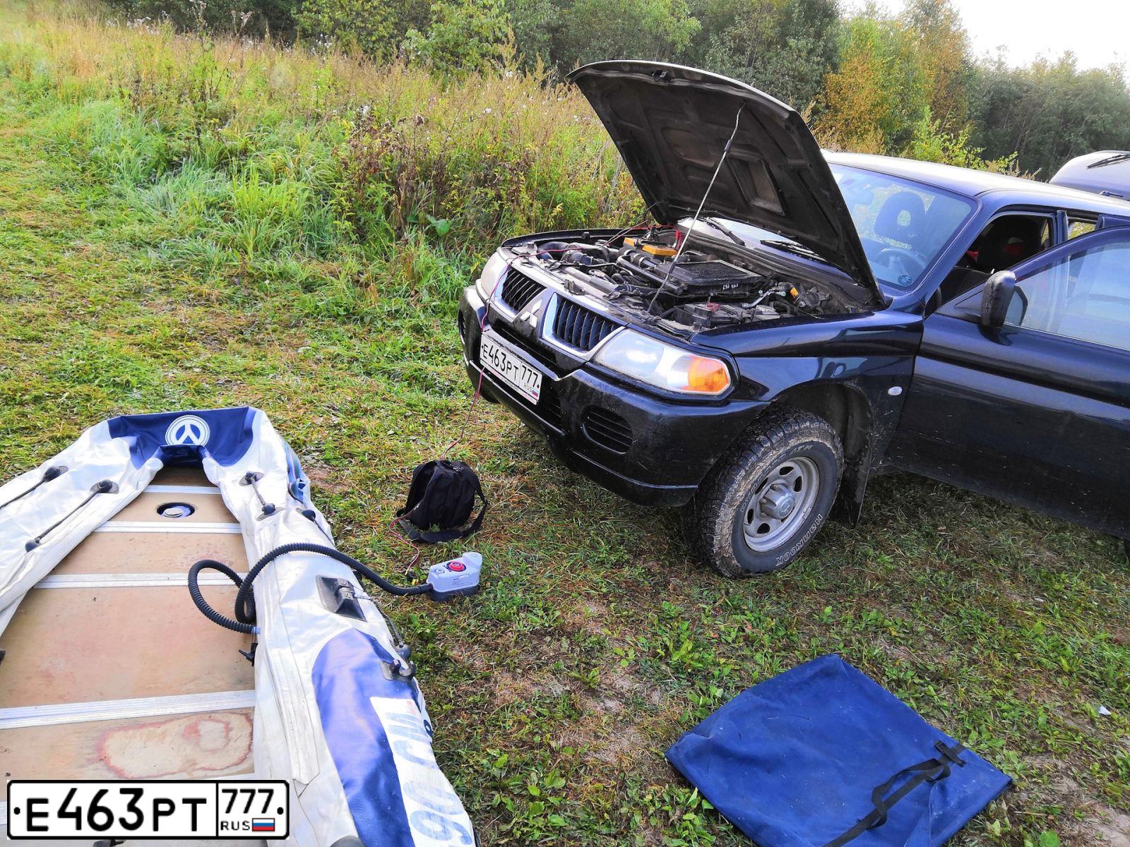 Фото автомобиля MITSUBISHI PAJERO SPORT, 2008 — госномер Е463РТ777. Цвет: ЧЕРНЫЙ
