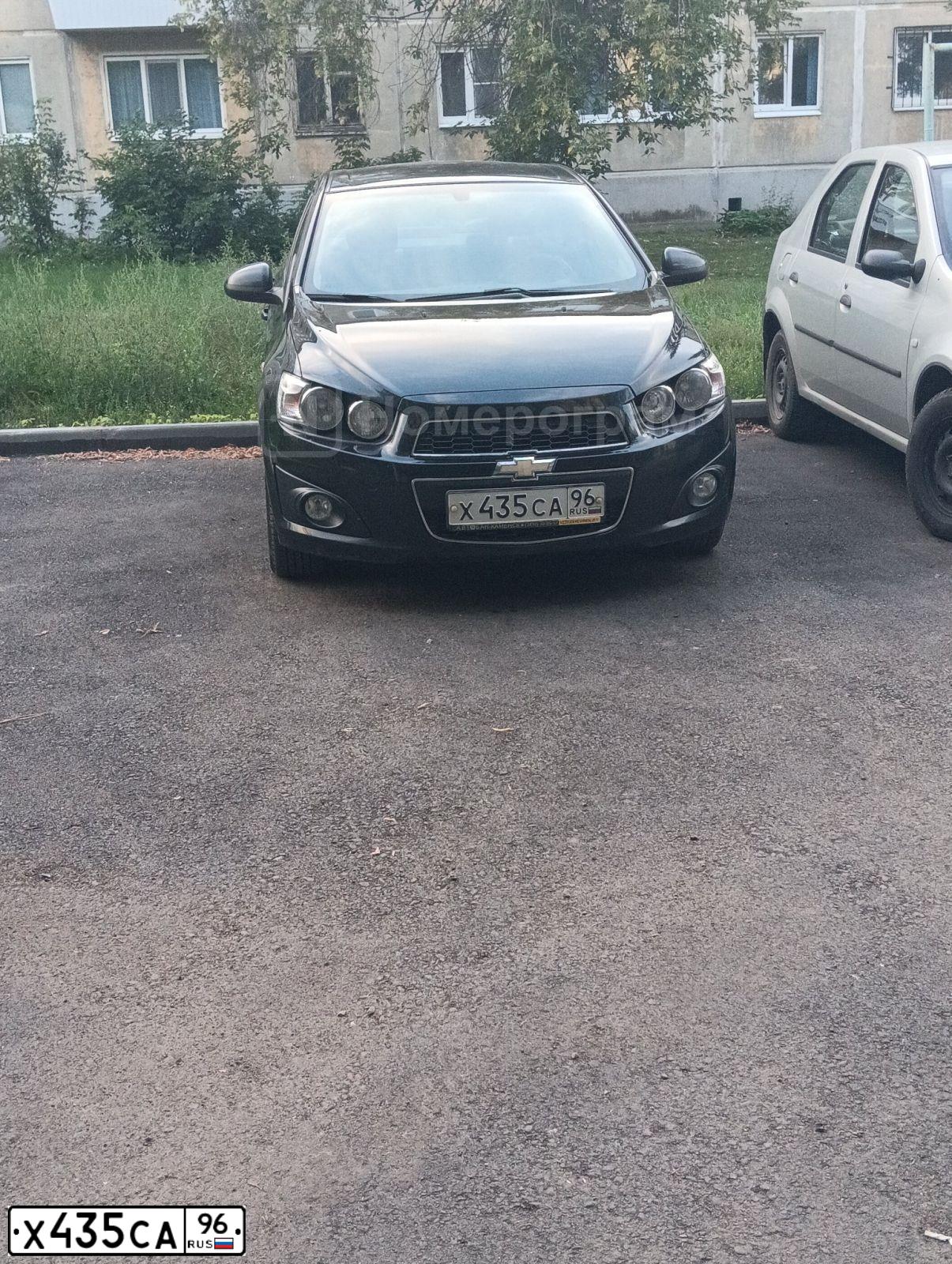 Фото автомобиля CHEVROLET AVEO, 2013 — госномер Т619АУ196