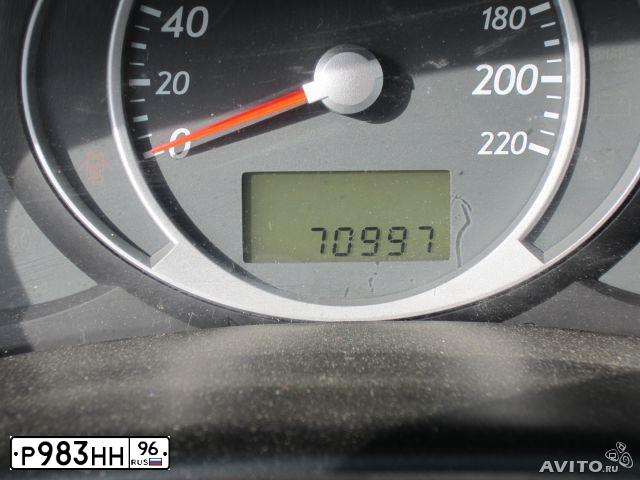 Фото автомобиля HYUNDAI TUCSON, 2007 — госномер Р983НН96. Цвет: СЕРЕБРИСТЫЙ
