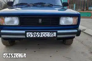 Фото автомобиля TOYOTA CAMRY, 2014 — госномер Н871СВ05. Цвет: Белый
