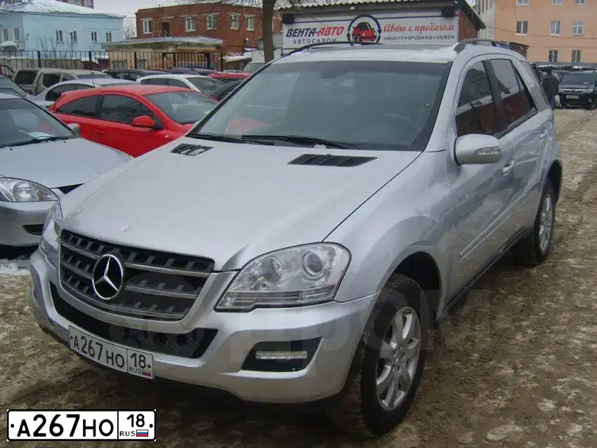 Фото автомобиля MERCEDES M-KLASSE, 2005 — госномер М479КВ702. Цвет: Серебристый