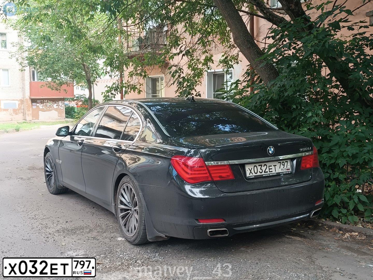 Фото автомобиля BMW SERIE 7, 2011 — госномер Х032ЕТ797. Цвет: ЧЕРНЫЙ