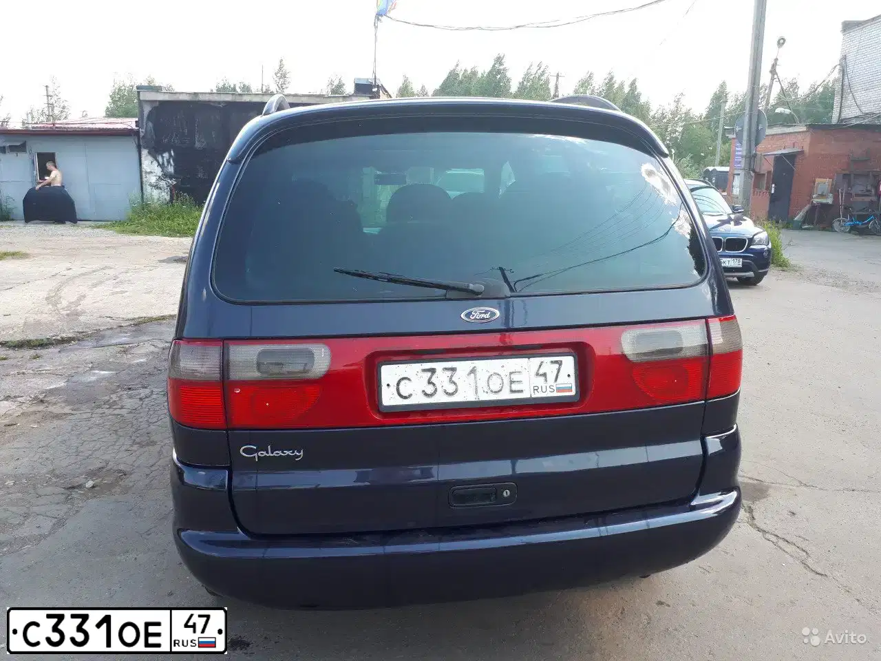 Фото автомобиля FORD GALAXY, 1998 — госномер Т690ЕР198. Цвет: синий