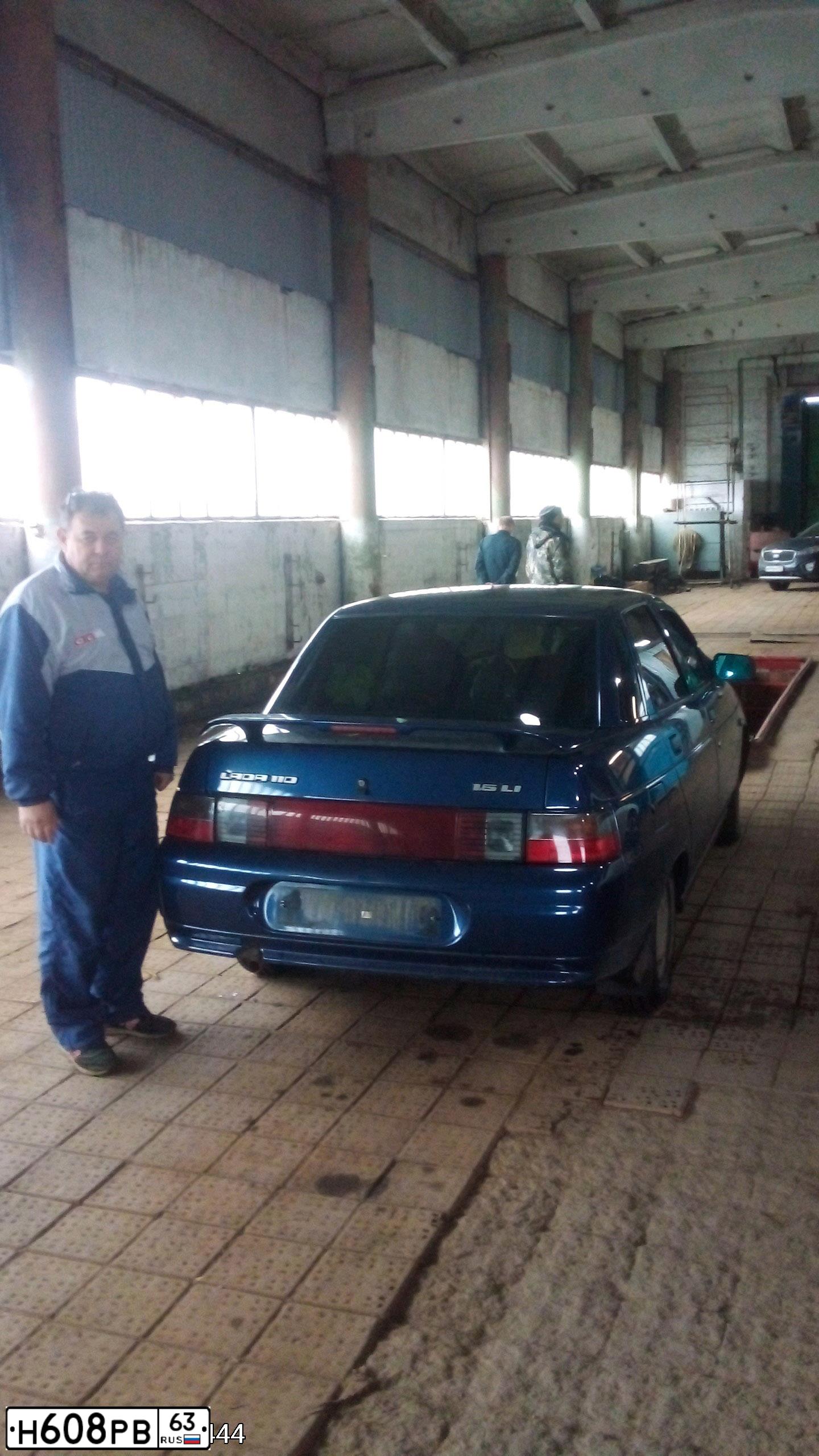 Фото автомобиля LADA 2110, 2005 — госномер М844КН763