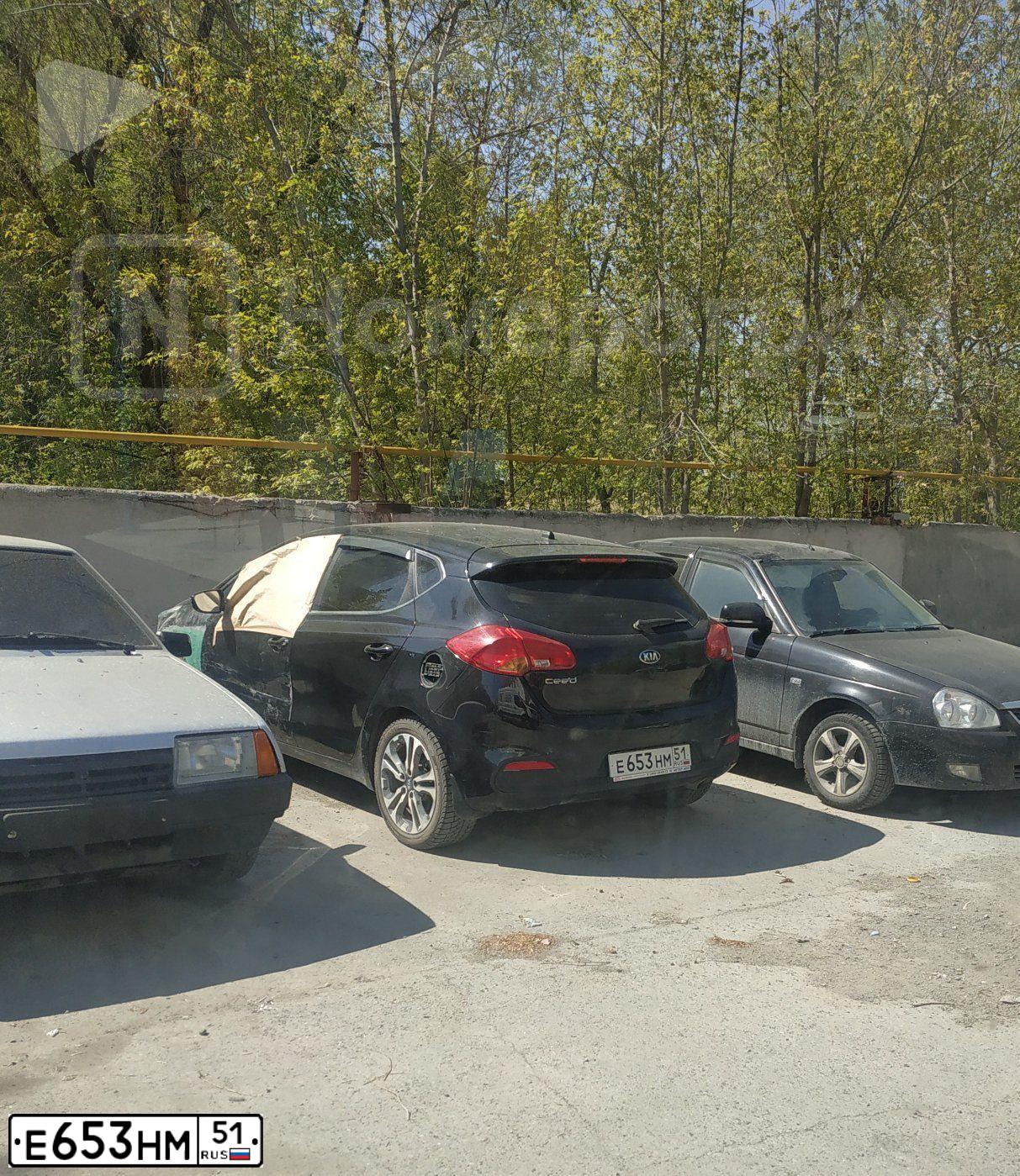 Фото автомобиля KIA CEE'D, 2014 — госномер Е653НМ51. Цвет: ЧЕРНЫЙ