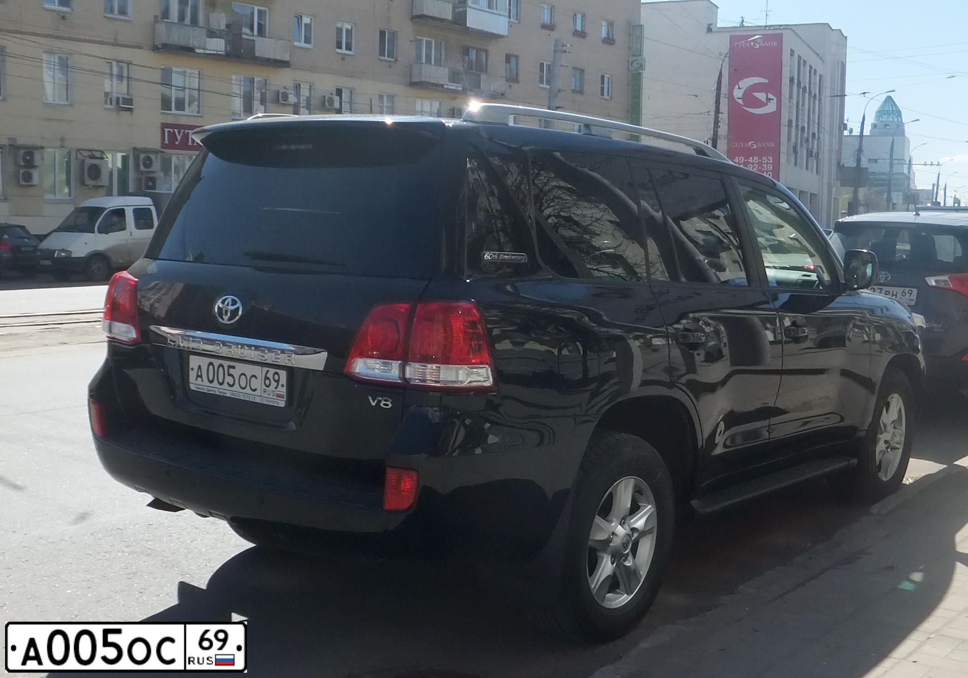 Фото автомобиля TOYOTA LANDCRUISER 200, 2011 — госномер А005ОС69. Цвет: ЧЕРНЫЙ