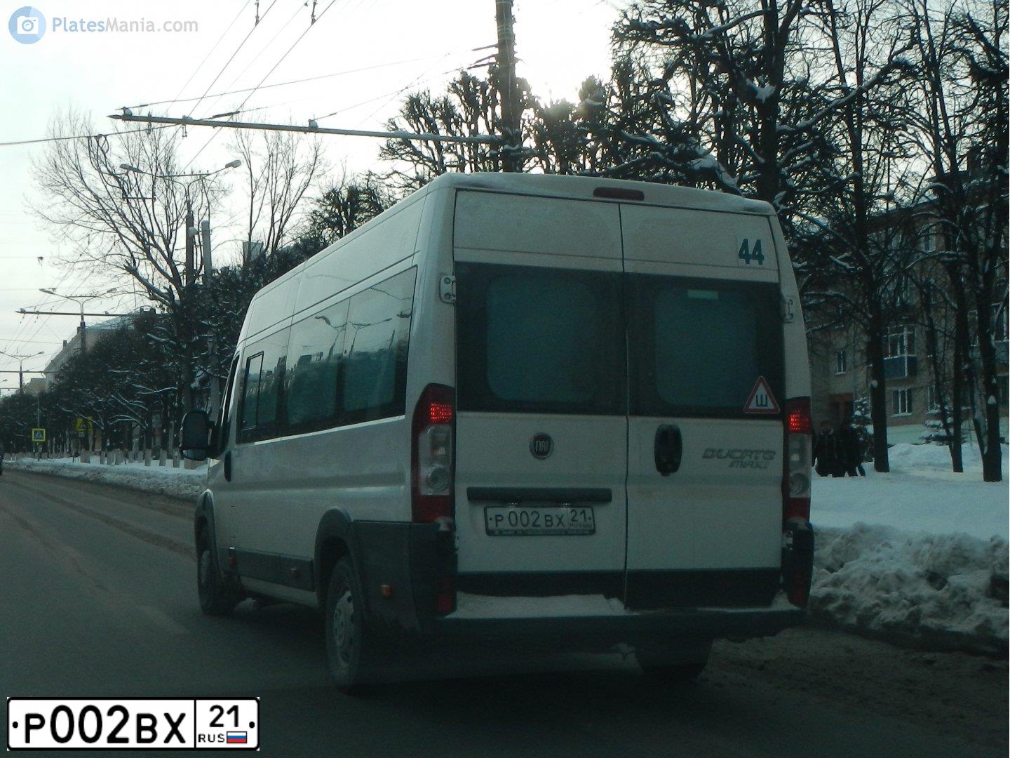 Фото автомобиля FIAT DUCATO, 2013 — госномер Р002ВХ21. Цвет: Белый