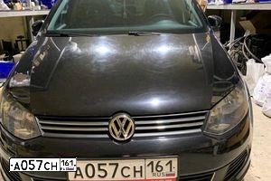 Фото автомобиля VOLKSWAGEN POLO, 2013 — госномер А057СН161. Цвет: ЧЕРНЫЙ