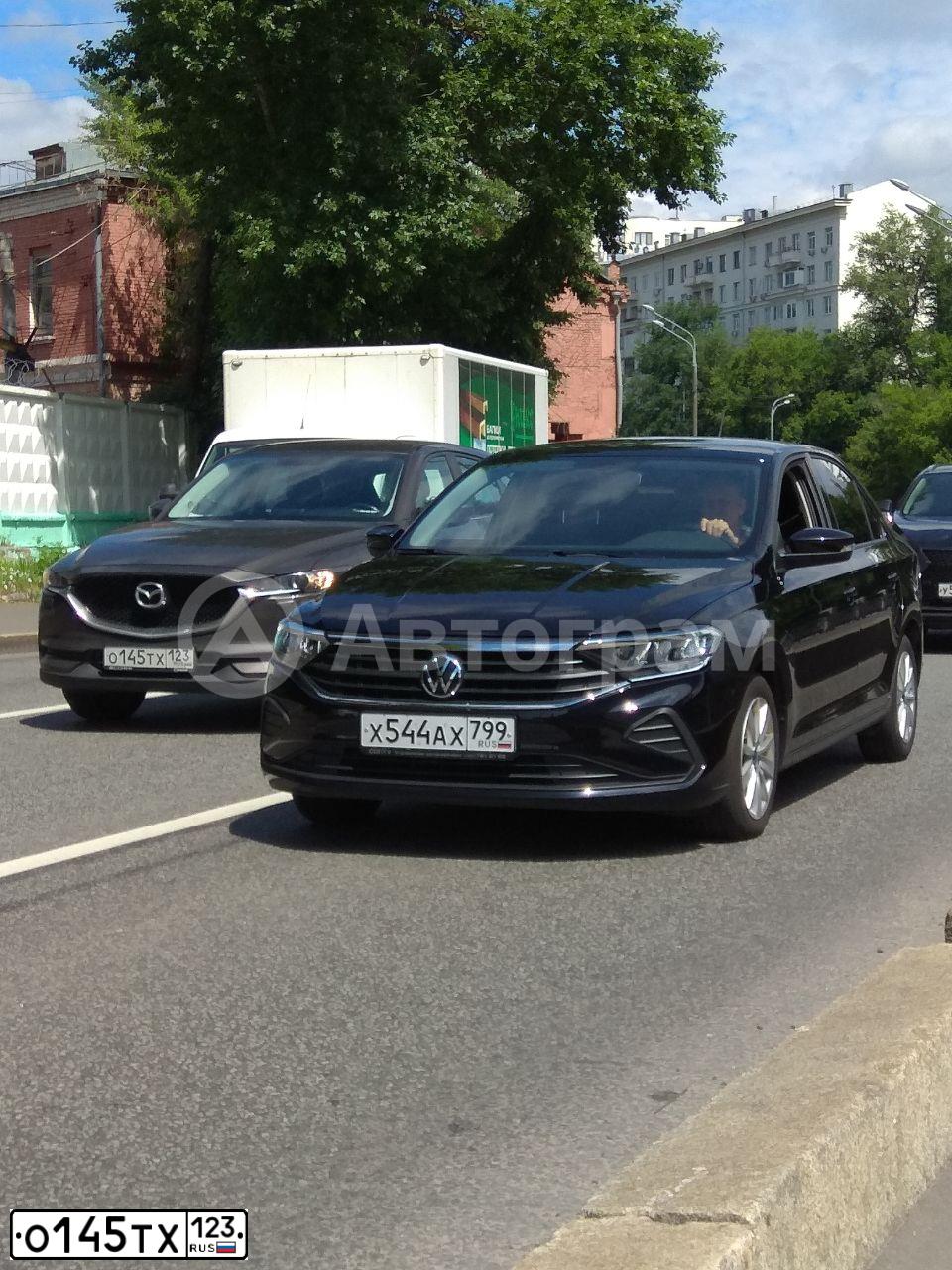 Фото автомобиля MAZDA CX-5, 2018 — госномер О145ТХ123. Цвет: Коричневый