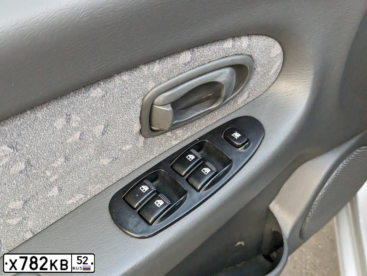 Фото автомобиля KIA SPECTRA, 2008 — госномер Х782КВ52. Цвет: СВЕТЛО-СЕРЫЙ