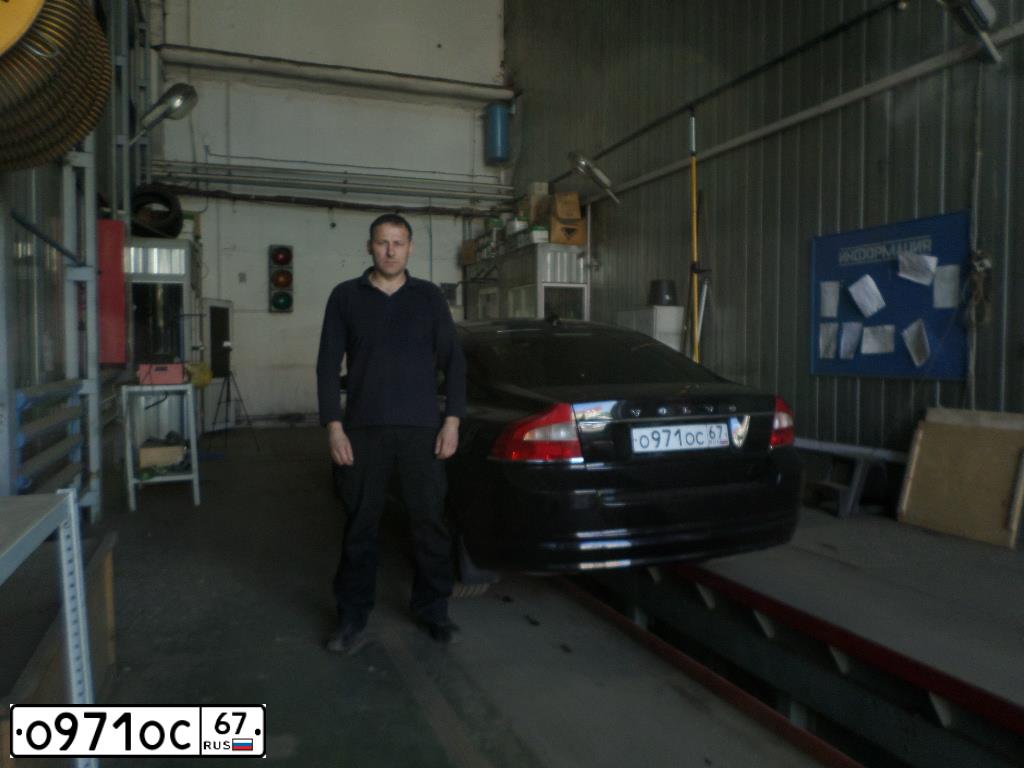 Фото автомобиля VOLVO S80, 2007 — госномер С697АМ550. Цвет: ЧЕРНЫЙ