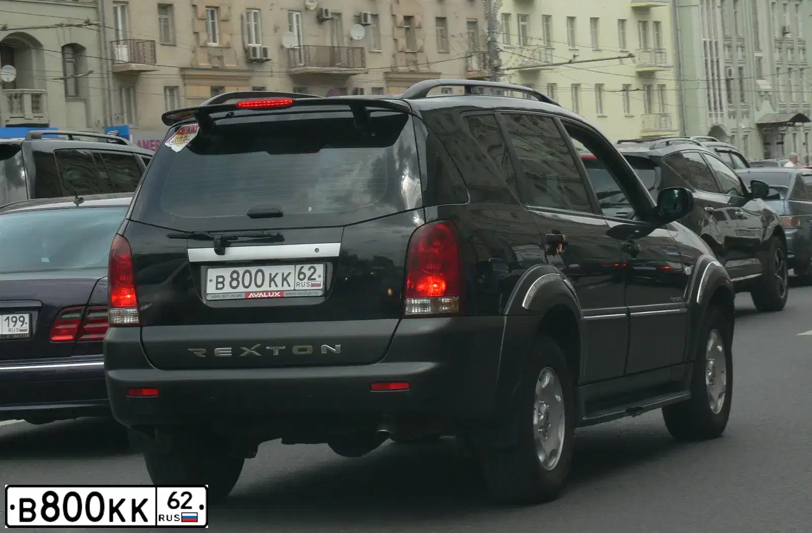Фото автомобиля SSANGYONG REXTON, 2006 — госномер В800КК62. Цвет: ЧЕРНЫЙ МЕТАЛЛИК