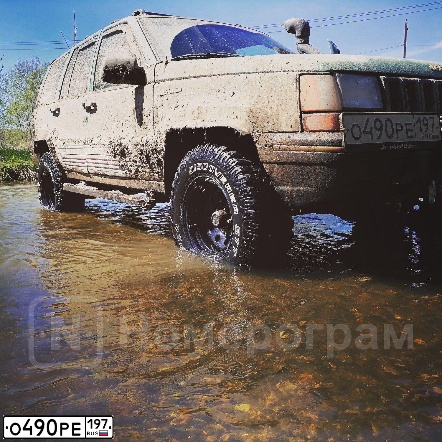 Фото автомобиля JEEP GRAND CHEROKEE, 1993 — госномер О490РЕ197. Цвет: ЗЕЛЕНЫЙ