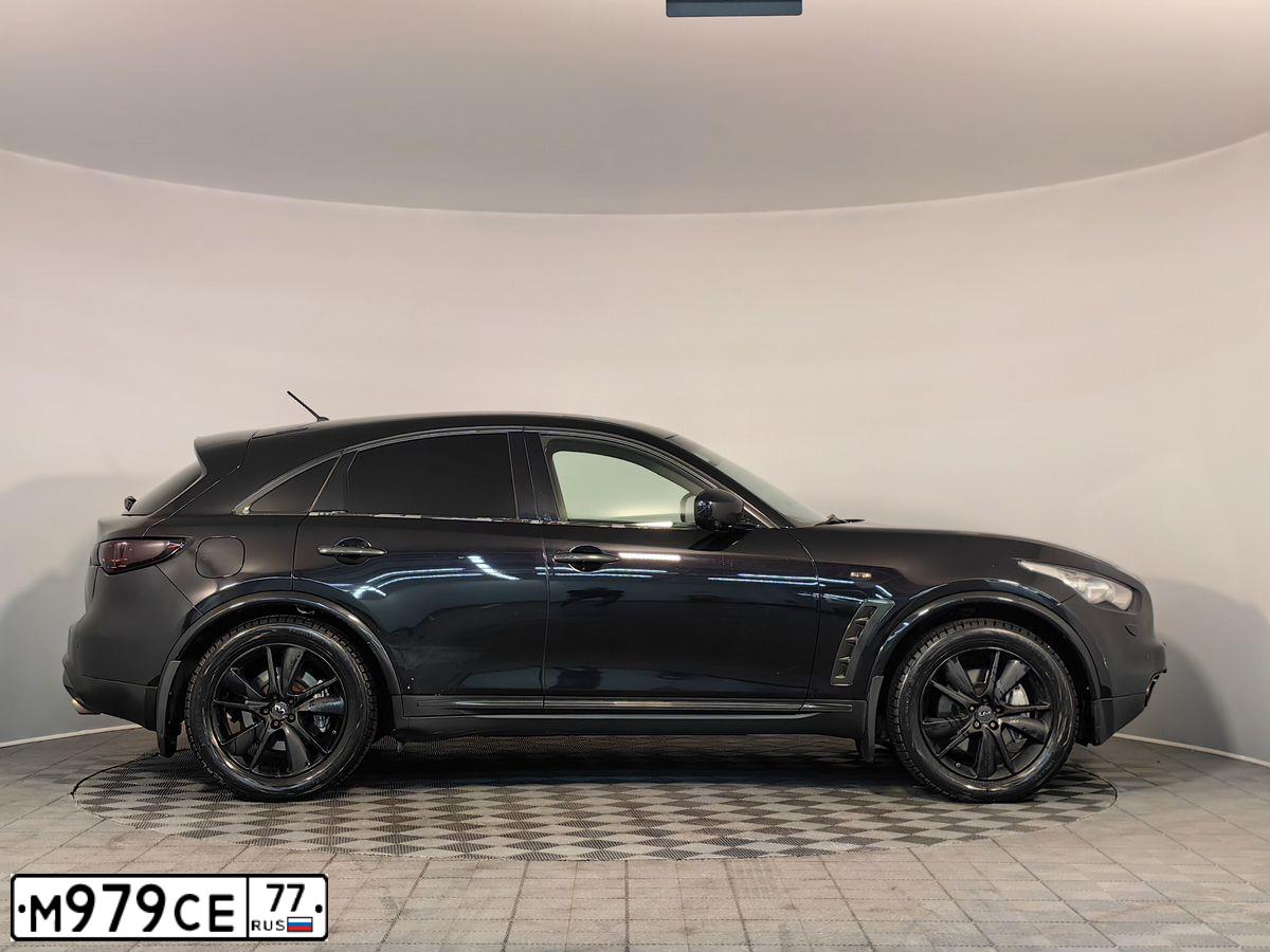 Фото автомобиля INFINITI FX37, 2012 — госномер Т839РН790. Цвет: ЧЕРНЫЙ