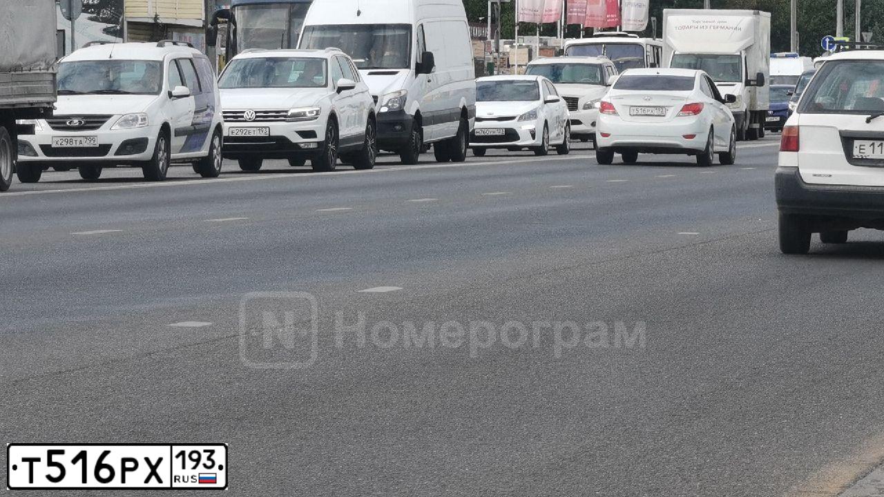 Фото автомобиля HYUNDAI SOLARIS, 2011 — госномер Т516РХ193. Цвет: Белый