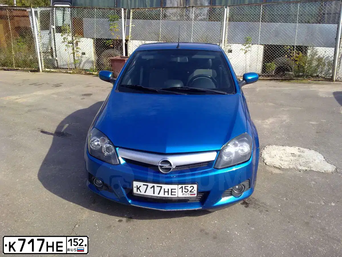 Фото автомобиля OPEL TIGRA, 2004 — госномер Т433ВО750. Цвет: СИНИЙ