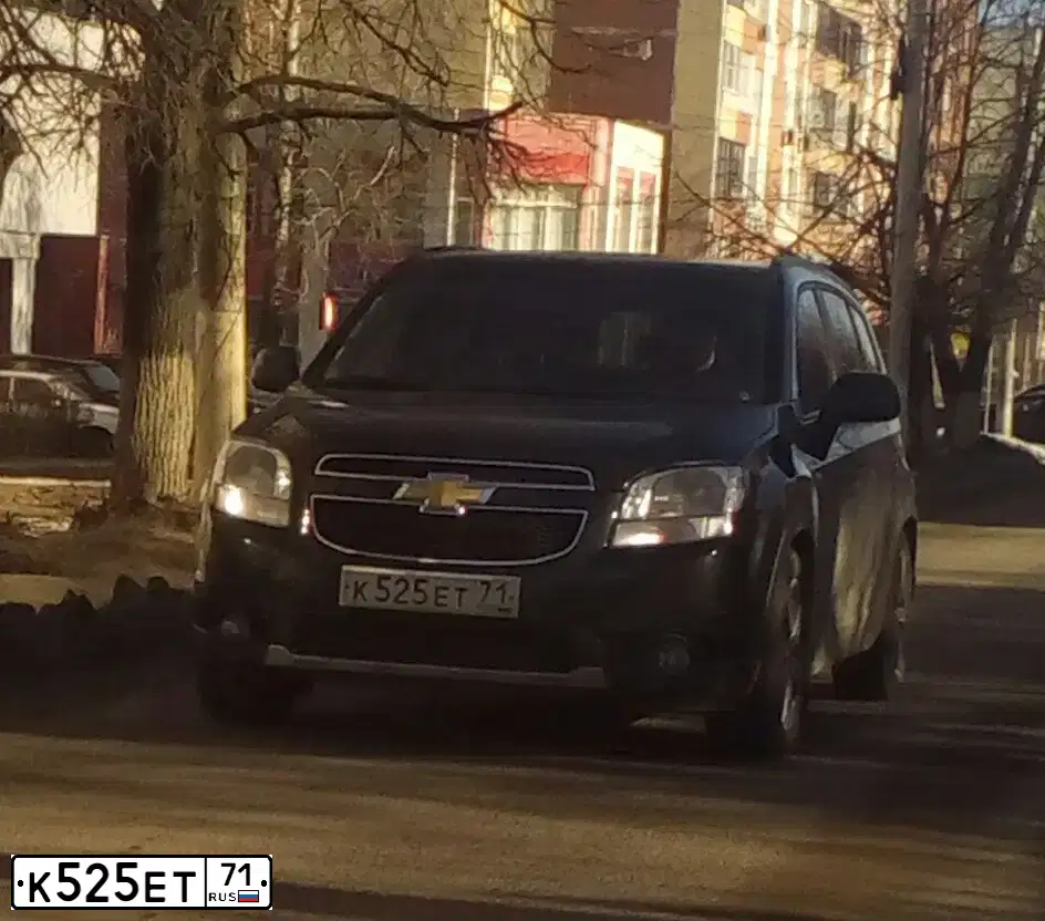 Фото автомобиля CHEVROLET ORLANDO, 2012 — госномер К525ЕТ71. Цвет: ЧЕРНЫЙ