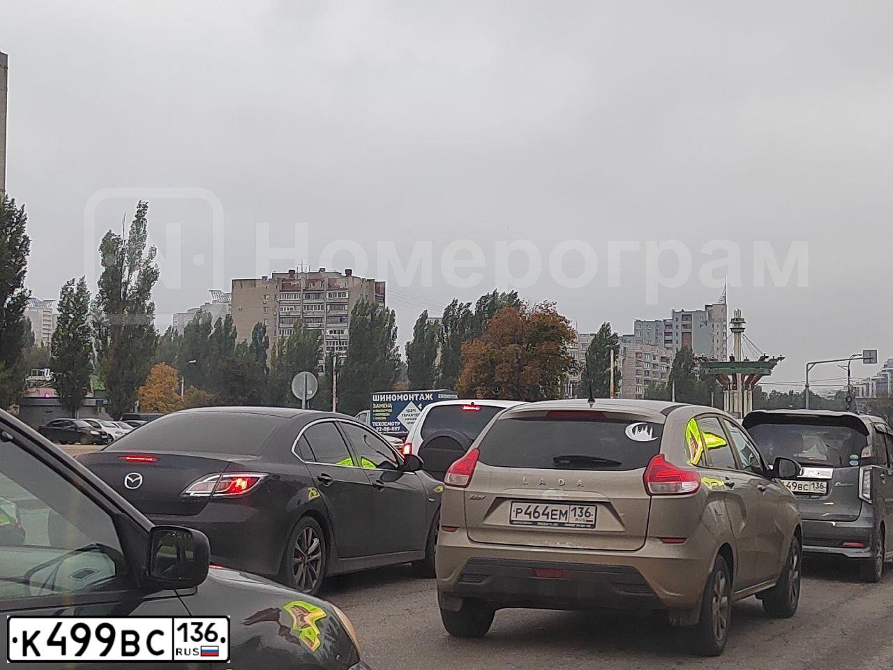 Фото автомобиля VOLKSWAGEN POLO, 2019 — госномер К499ВС136. Цвет: БЕЛЫЙ