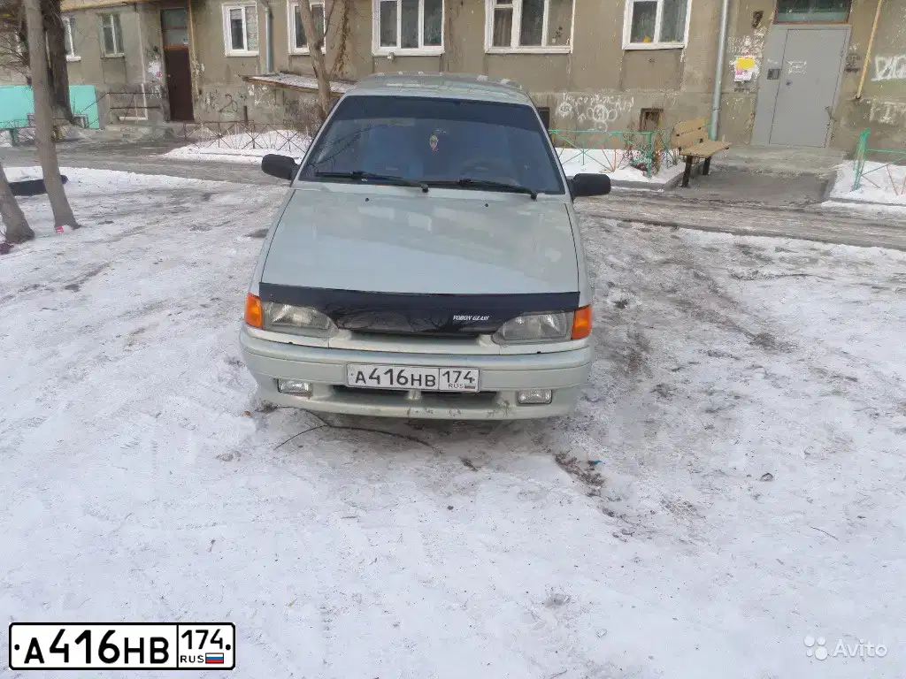 Фото автомобиля LADA 2115 SAMARA, 2001 — госномер А725ВА174. Цвет: ЖЕЛТО-ЗЕЛЕНЫЙ
