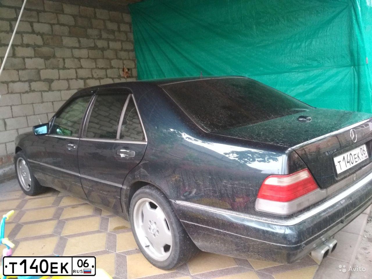 Фото автомобиля MERCEDES S-KLASSE, 1997 — госномер Т140ЕК06. Цвет: СИНИЙ ТЕМНЫЙ