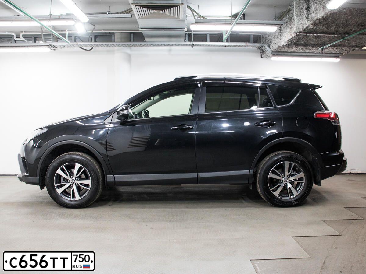 Фото автомобиля TOYOTA RAV4, 2016 — госномер Т028АУ790. Цвет: ЧЕРНЫЙ