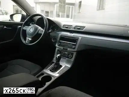 Фото автомобиля VOLKSWAGEN PASSAT, 2011 — госномер Н224ТХ68. Цвет: ТЕМНО-СИНИЙ