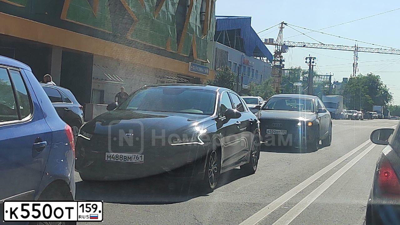 Фото автомобиля AUDI A6, 2008 — госномер К550ОТ159. Цвет: ТЕМНО-СИНИЙ