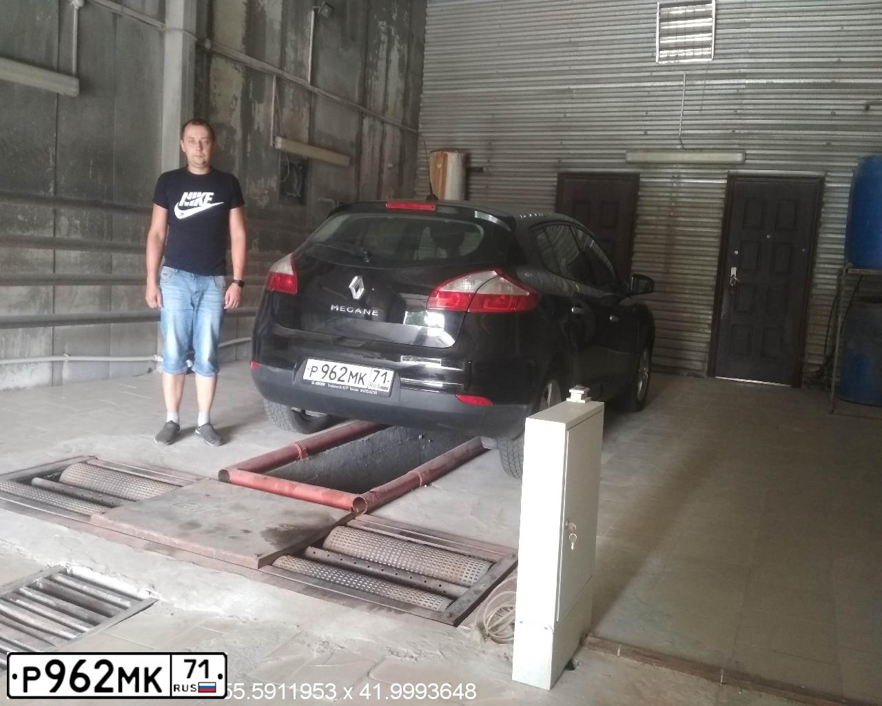 Фото автомобиля RENAULT MEGANE, 2011 — госномер О387УР44. Цвет: ЧЕРНЫЙ