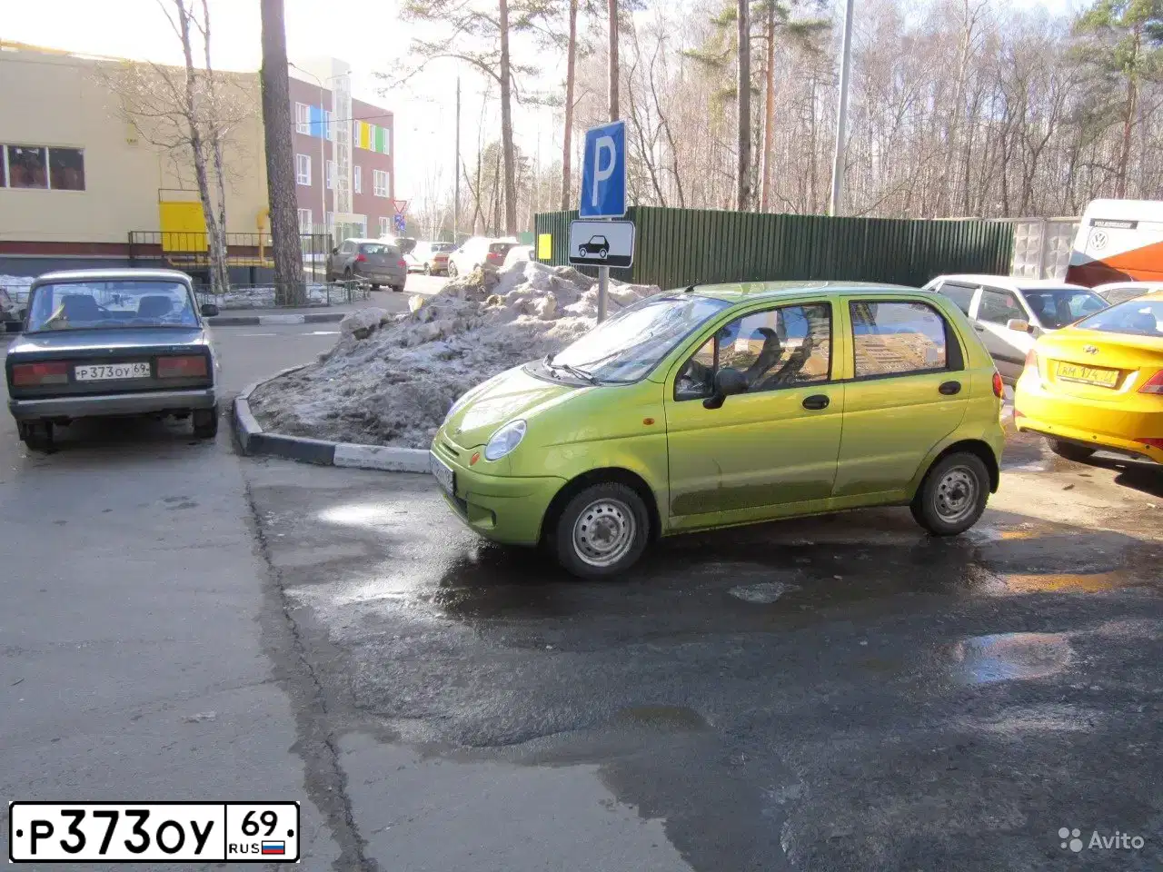 Фото автомобиля LADA 2107, 1998 — госномер Р373ОУ69. Цвет: Сине-зеленый