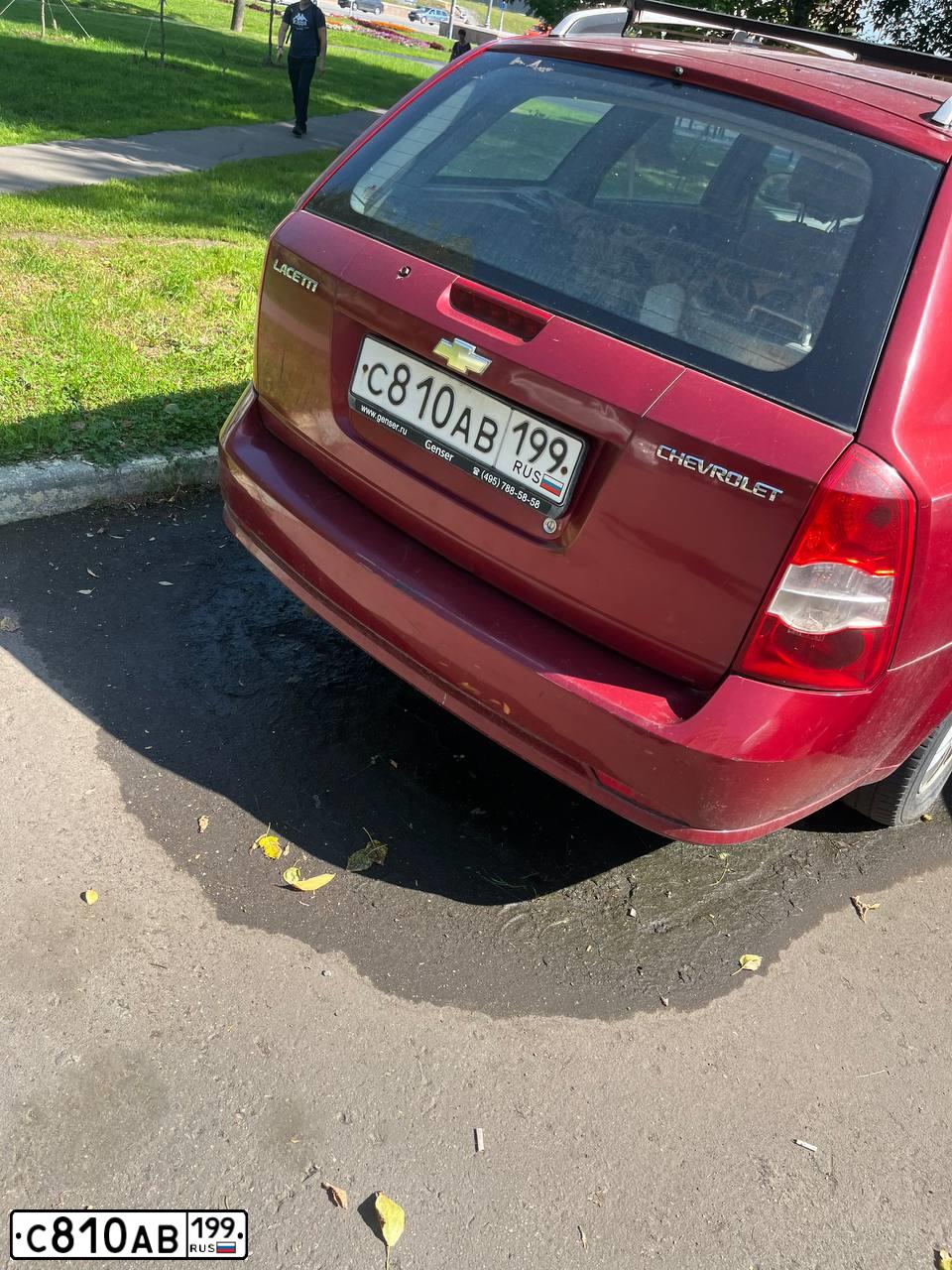 Фото автомобиля CHEVROLET LACETTI, 2007 — госномер С810АВ199. Цвет: КРАСНЫЙ