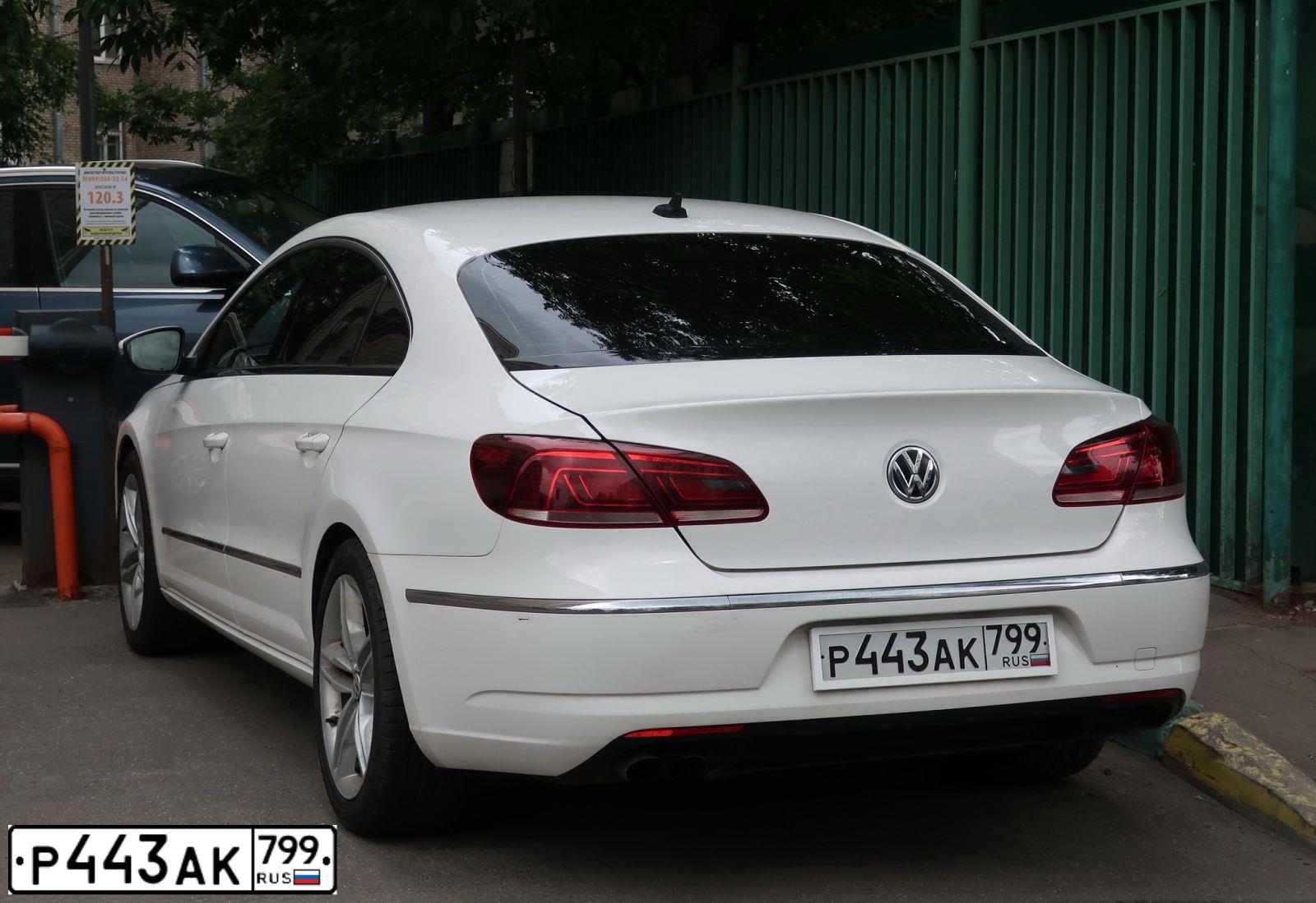 Фото автомобиля VOLKSWAGEN CC, 2012 — госномер Р443АК799. Цвет: Белый