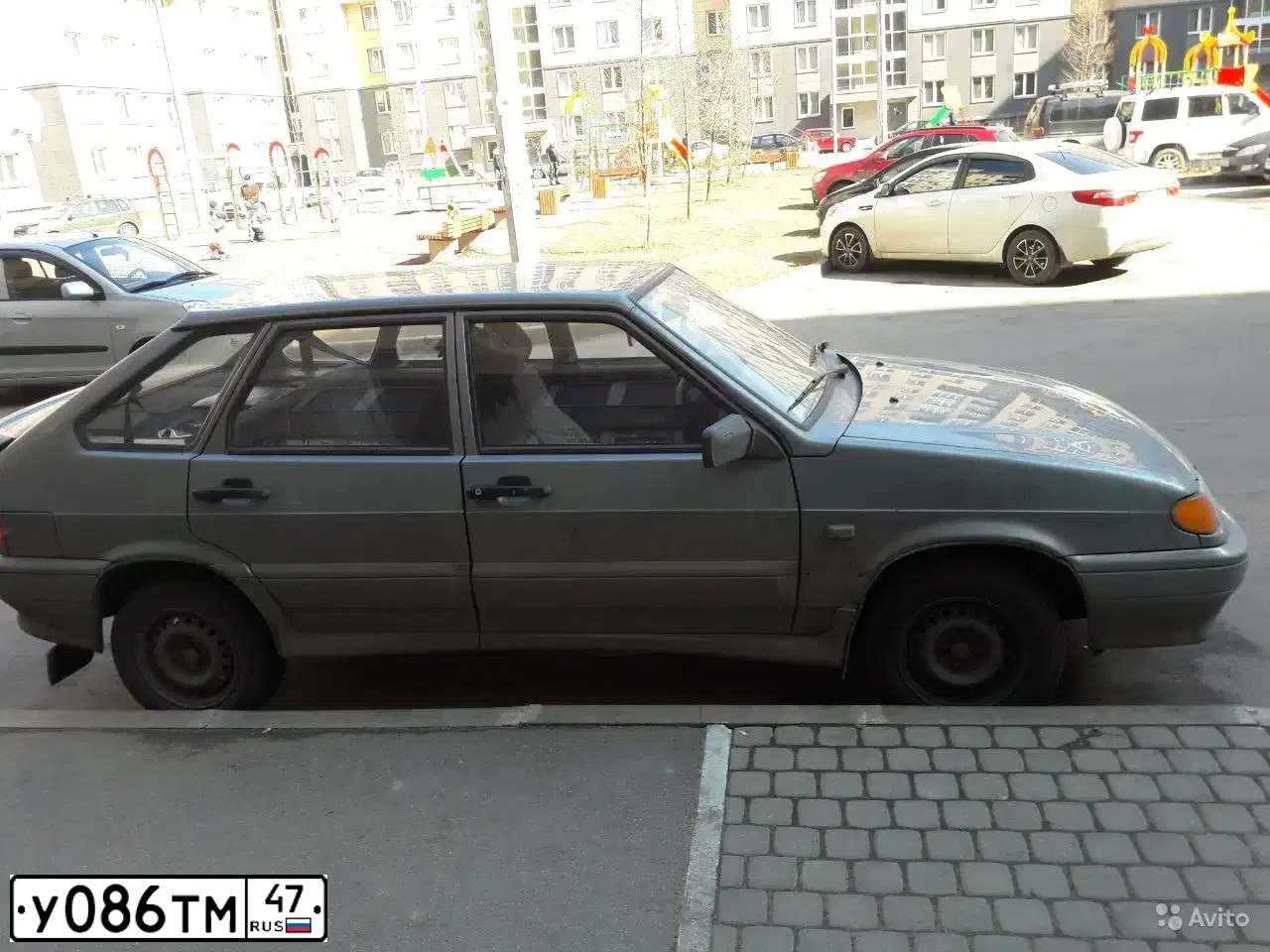 Фото автомобиля LADA 2114 SAMARA, 2008 — госномер А197ОЕ51. Цвет: СРЕДНИЙ СЕРО-ЗЕЛЕНЫЙ МЕТ.