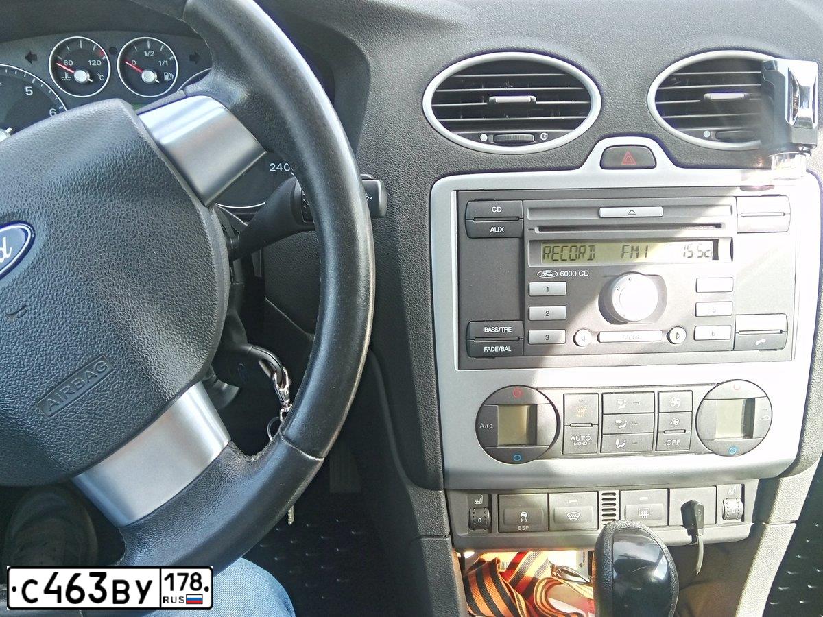 Фото автомобиля FORD FOCUS, 2006 — госномер О959СМ98. Цвет: ЧЕРНЫЙ