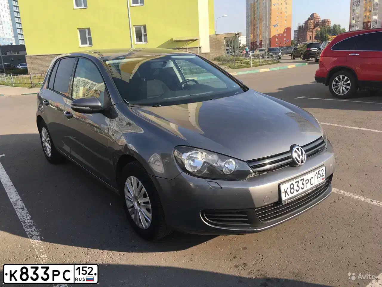 Фото автомобиля VOLKSWAGEN GOLF, 2012 — госномер К833РС152. Цвет: СЕРЫЙ