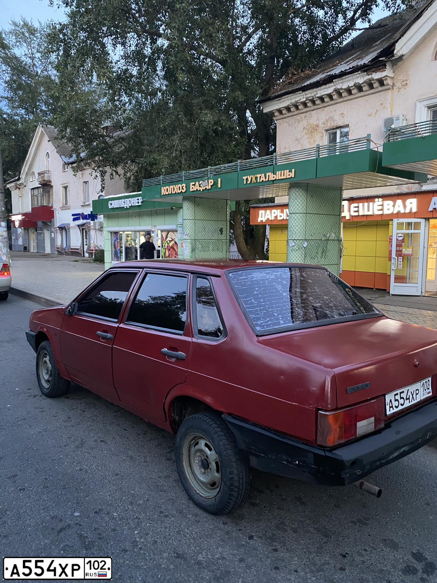 Фото автомобиля LADA 2109 SAMARA, 1999 — госномер А554ХР102. Цвет: СЕРЕБРИСТО-КРАСНЫЙ