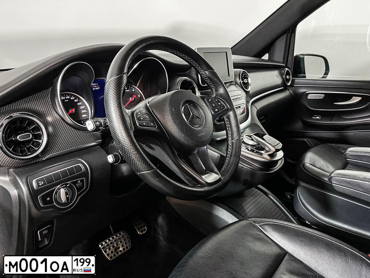 Фото автомобиля MERCEDES-BENZ V220D, 2019 — госномер А430ВС550. Цвет: ЧЕРНЫЙ