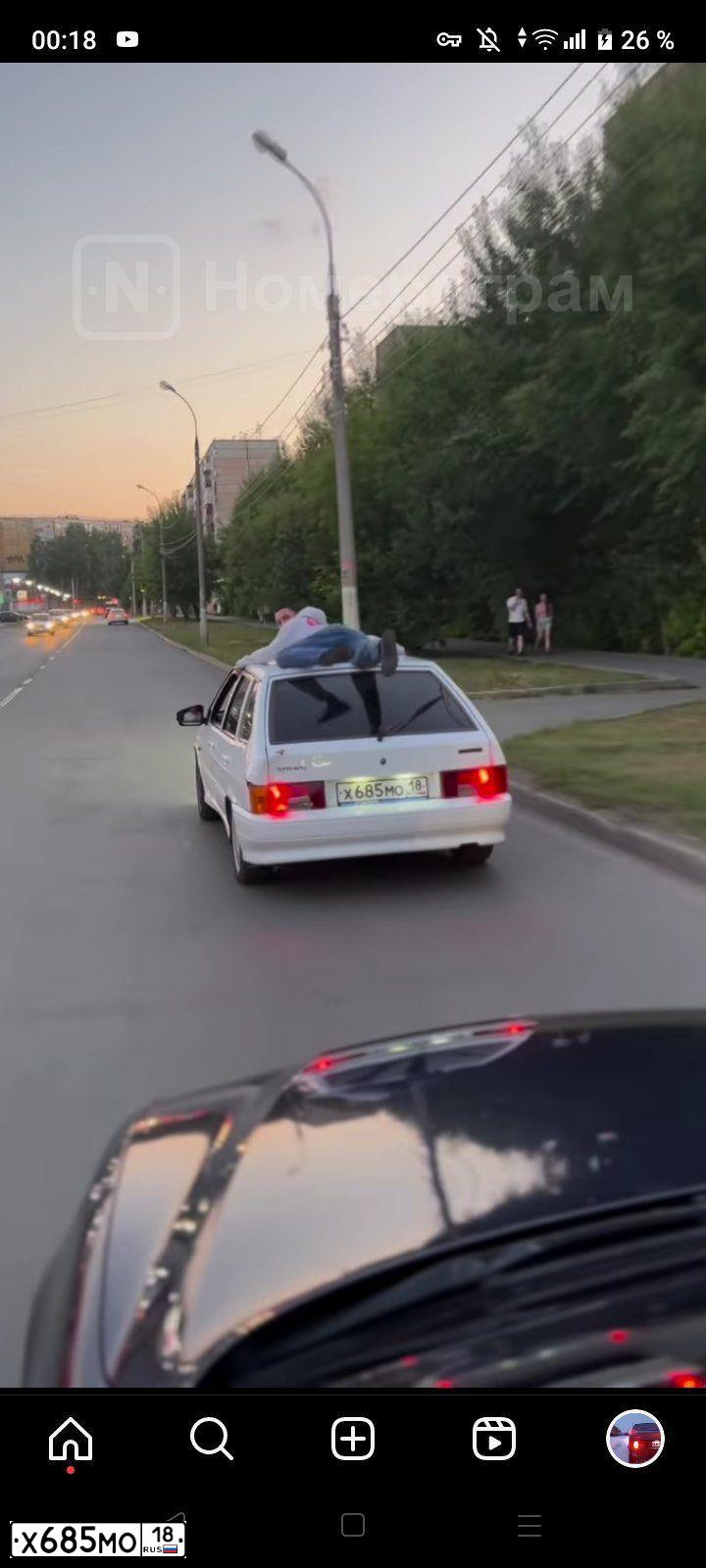 Фото автомобиля LADA 2114 SAMARA, 2012 — госномер Х685МО18. Цвет: Белый