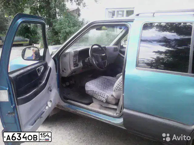 Фото автомобиля CHEVROLET BLAZER, 1997 — госномер А634ОВ154. Цвет: ЗЕЛЕНЫЙ