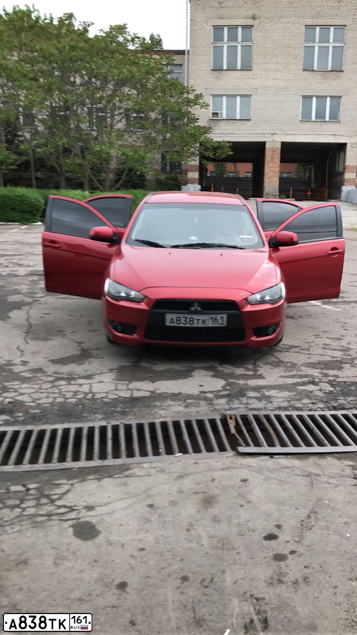 Фото автомобиля MITSUBISHI LANCER, 2007 — госномер А838ТК161. Цвет: Красный