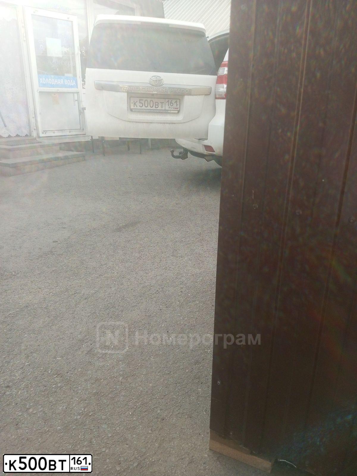 Фото автомобиля KIA SORENTO, 2006 — госномер К500ВТ161. Цвет: СЕРЕБРИСТЫЙ