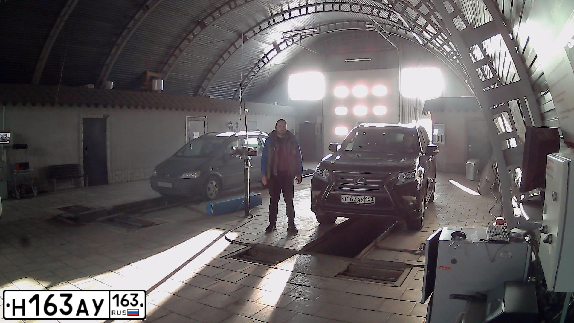Фото автомобиля LEXUS GX, 2017 — госномер У949АС716. Цвет: ЧЕРНЫЙ